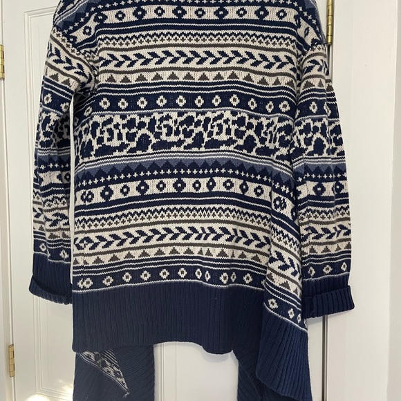 Romeo & Juliet Couture. Open Cardigan. Size Small - Picture 2 of 2